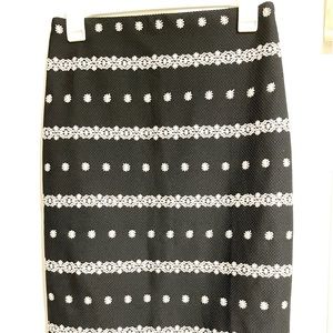 Seventh Avenue, design studio, New York and Company pencil skirt, size small